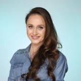 Dra. Andresa Martelosso 