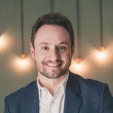 Dr. Thomas Vallezi Battaglia 